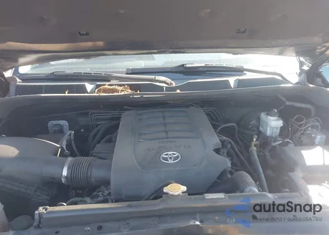 2015 Toyota Tundra Sr5 4.6L V8 z USA, uszkodzony, nr VIN 5TFRM5F14FX094165